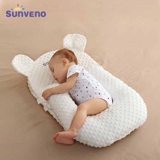 Baby pillow with adjustable height levels