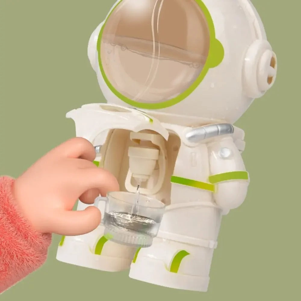 Astronaut drinking bottle for children